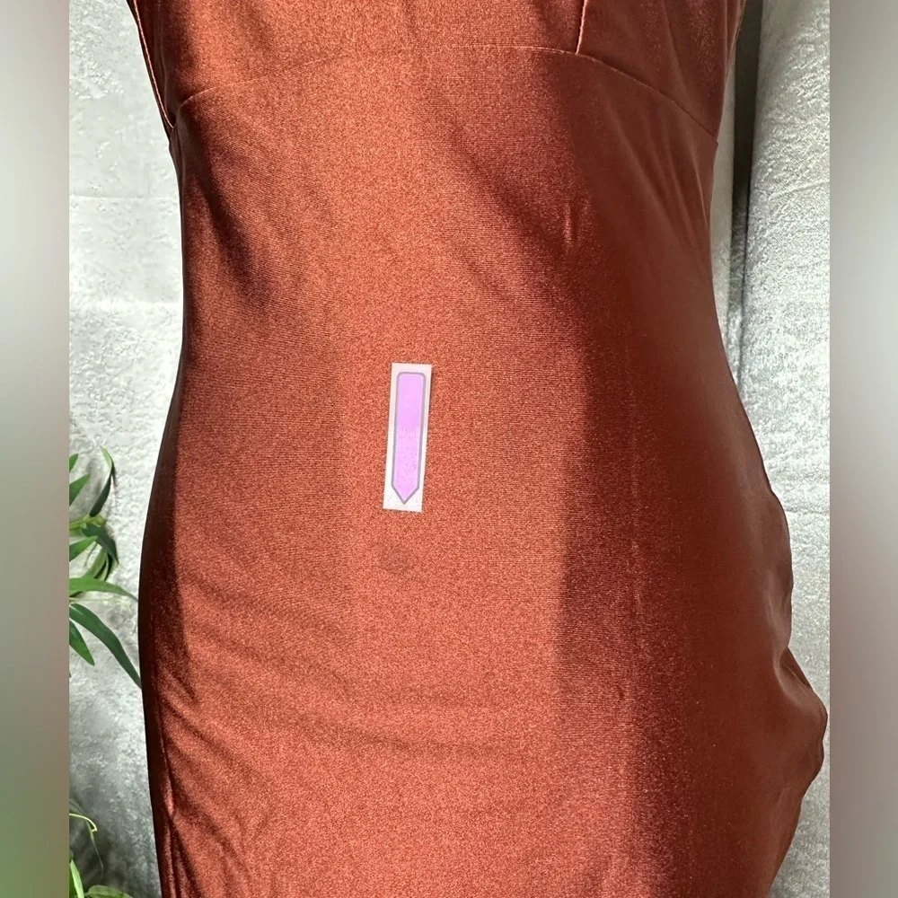 Haute Monde Sleeveless V-Cut Bodycon Dress in Brown Sz M